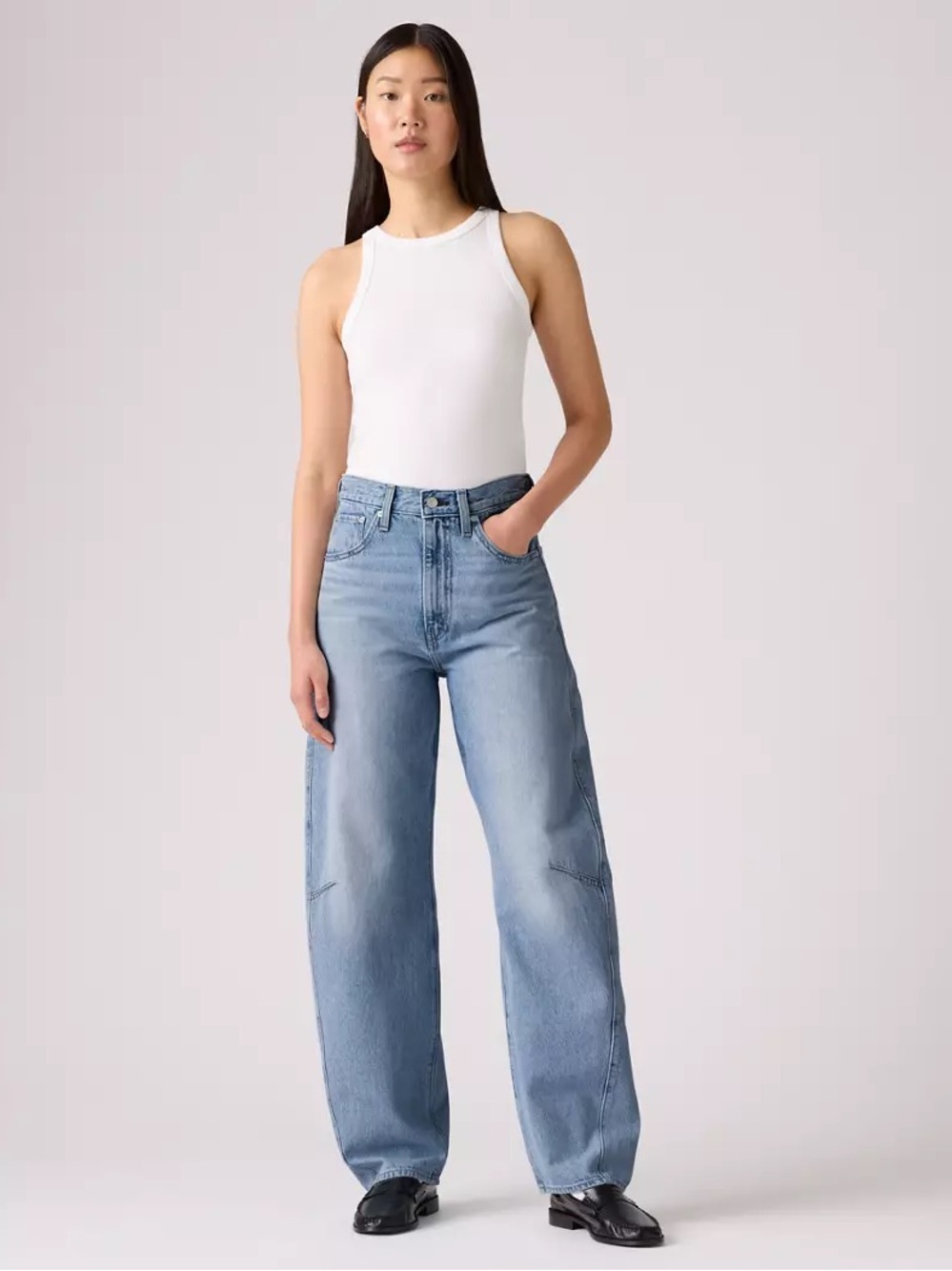 Levi's Cinch Barrel Women’s Jeans | Size 32x31 | Let Love In - Medium Wash